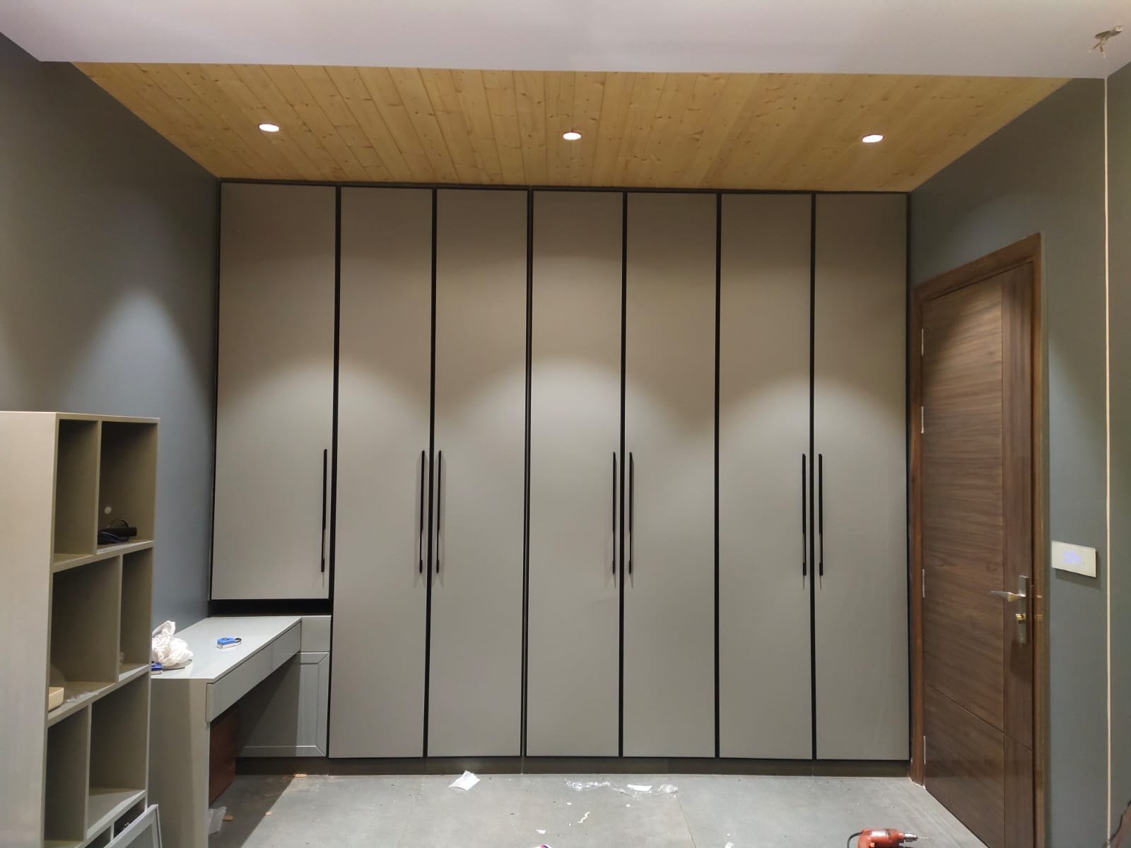 Hinged Aluminium Wardrobes