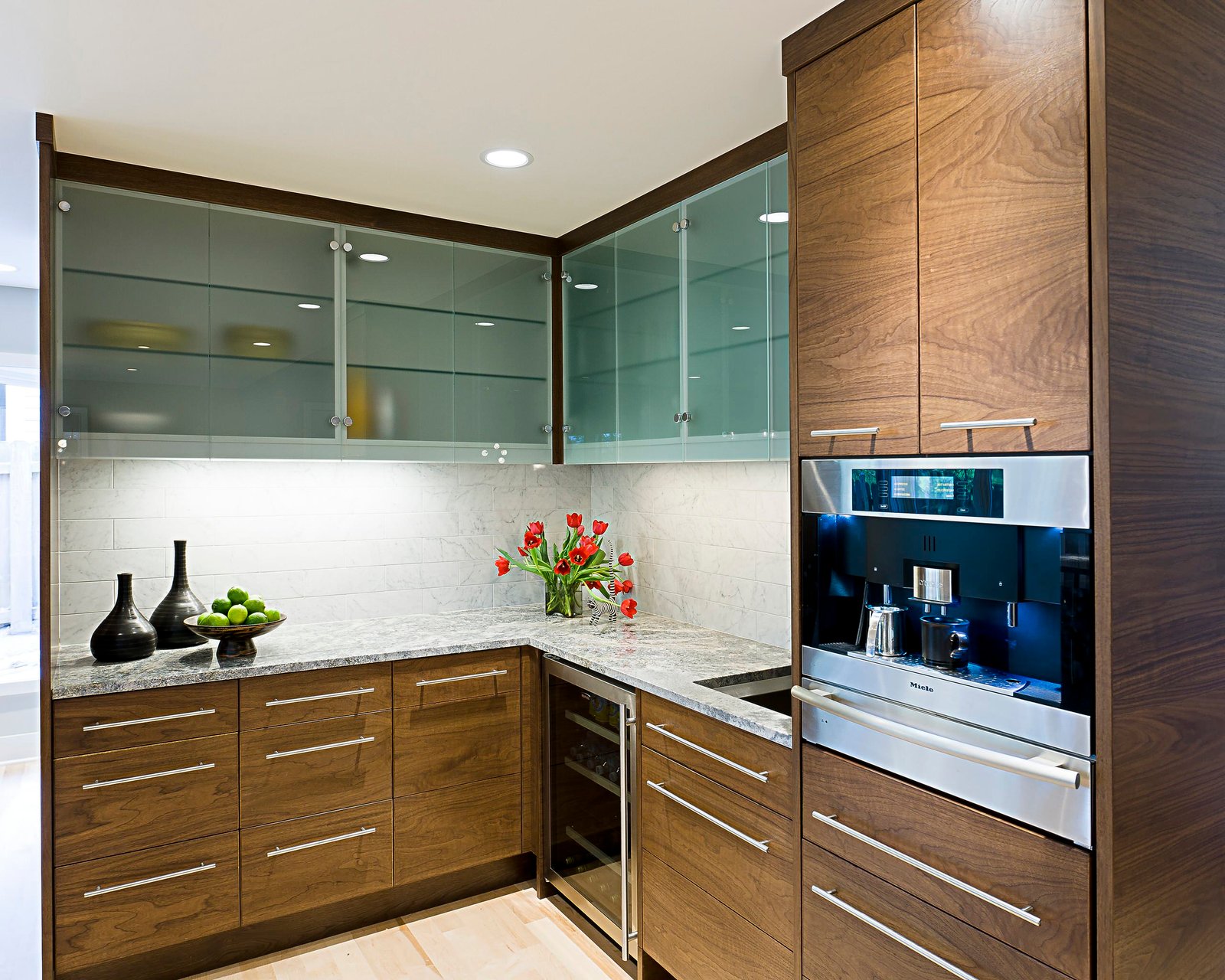 Glass Kitchen Cabinet Profiles